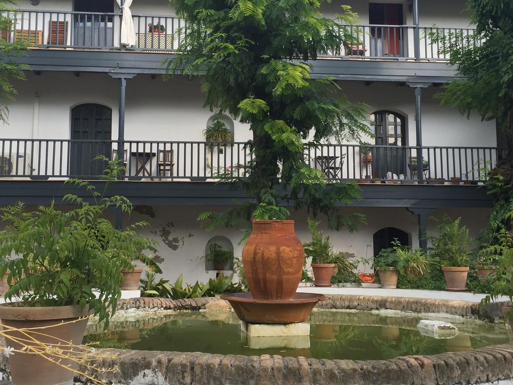 Oasis En El Centro De Sevilla Kültér fotó